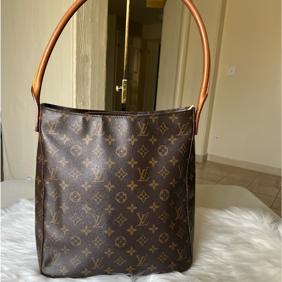 Authentic Louis Vuitton Shoulder bag - Picture 4 of 17